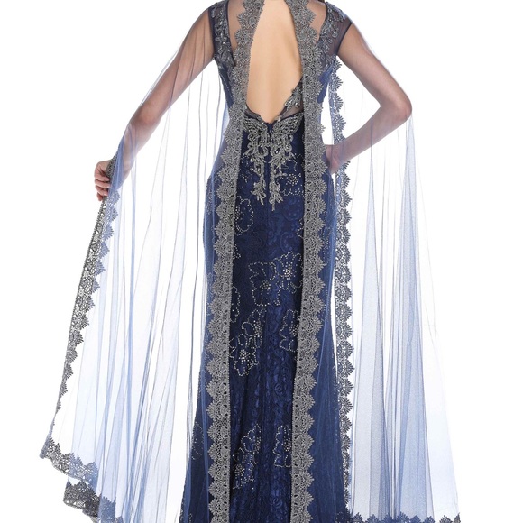 Prom dress - Picture 2 of 6